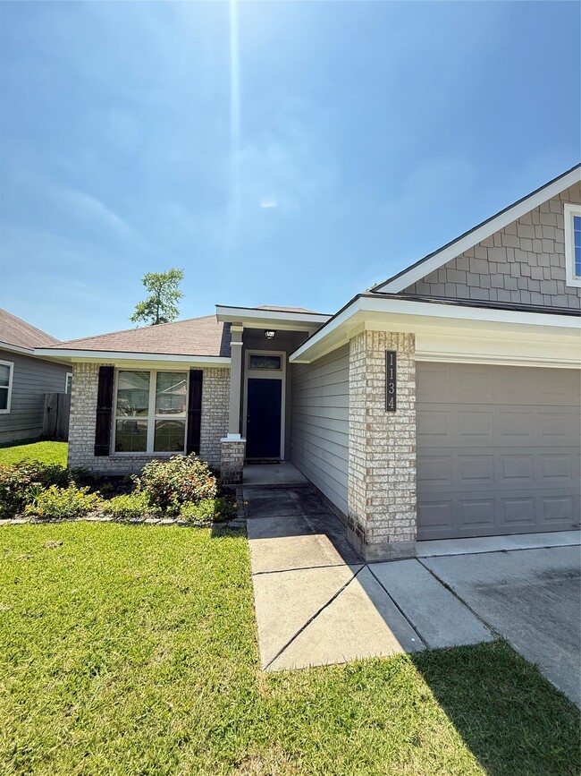 Photo - 1134 Shadow Glenn Dr