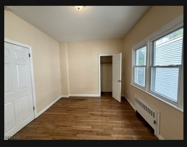 Photo - 305-307 Sanford Ave Unit 2