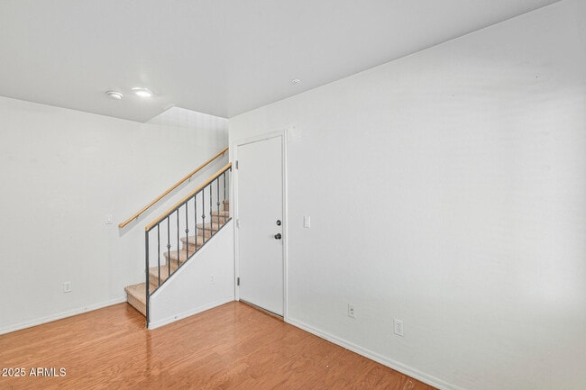 Photo - 753 N Port Dr