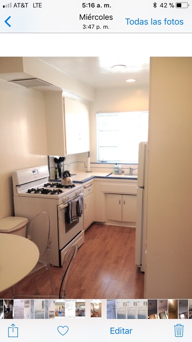 Photo - 942 Hammond St