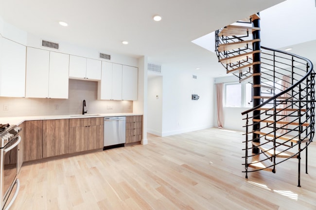 Photo - 3514 13th St NW Unidad 9