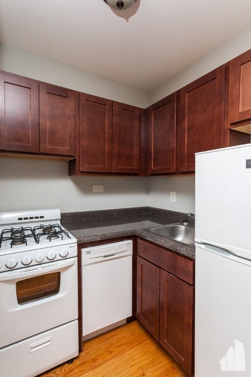 Photo - 836 W Wolfram St Unit 411