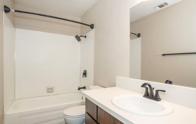 El Macero Apartments