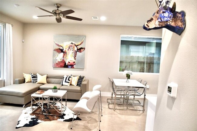 Photo - 803 E 32nd St