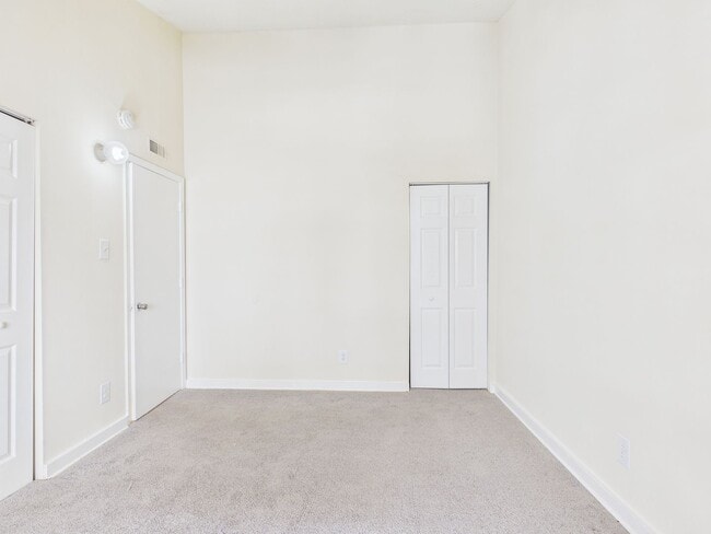 Forest Square Apartments