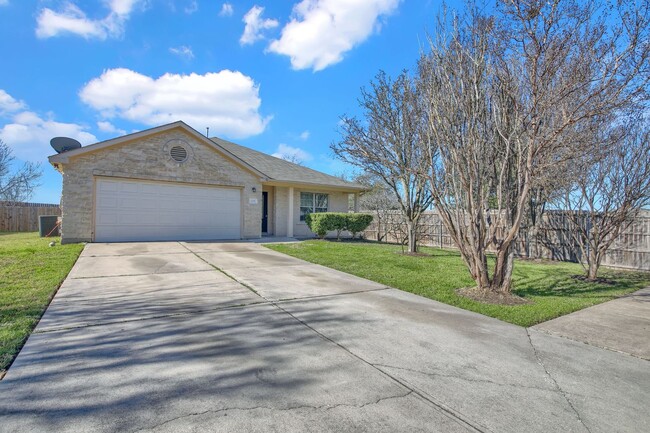 Large Fenced back yard, High Ceilings, Jac... - Large Fenced back yard, High Ceilings, Jac... Casa