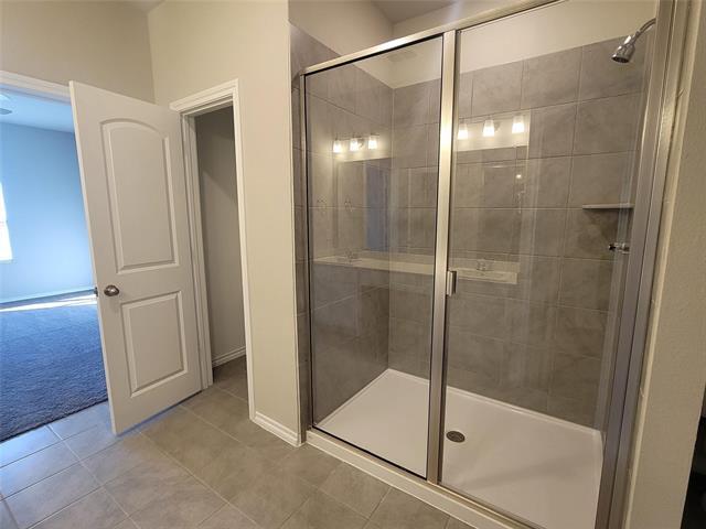 Photo - 933 Ravenwood Ln