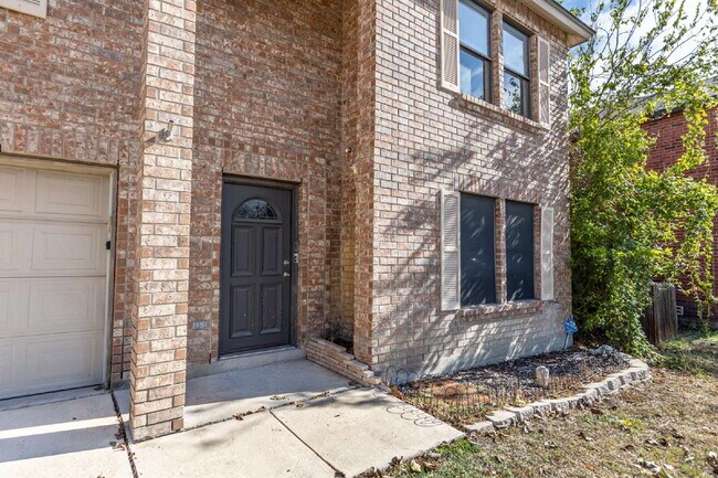 Photo - 8423 Parry Path