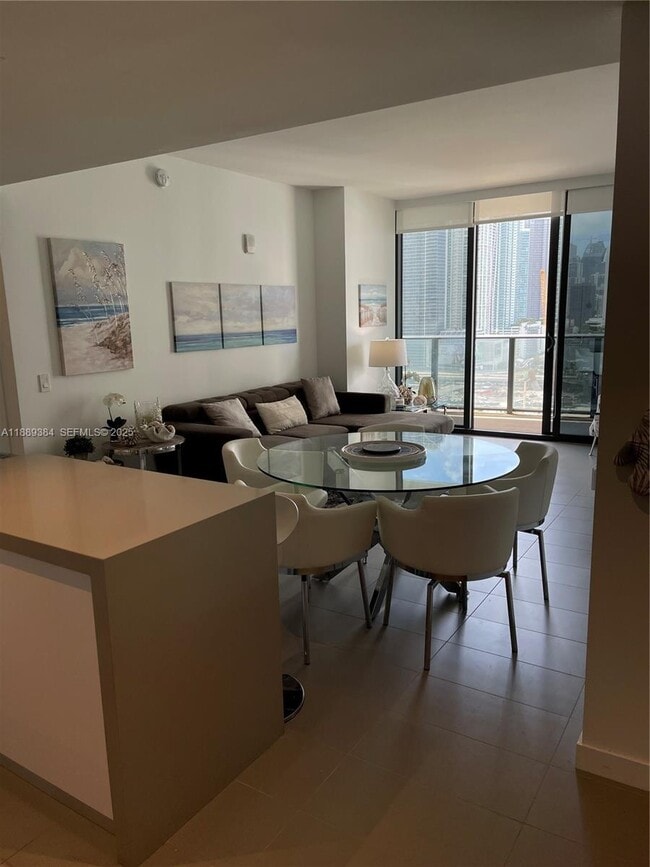 Photo - 1600 NE 1st Ct Unidad 2109