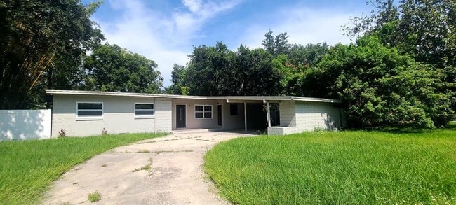 Building Photo - 301 Hope Cir