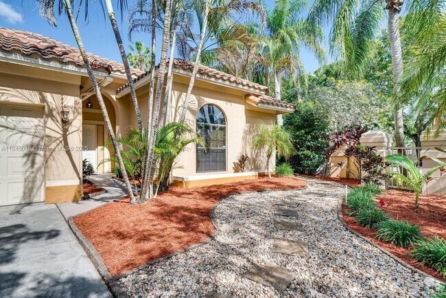 Building Photo - 11675 Berry Dr Rental