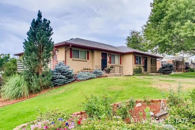 Building Photo - 1304 W Crestline-