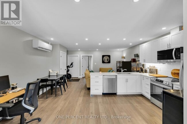 Photo - 6610 Fourth Line Rd