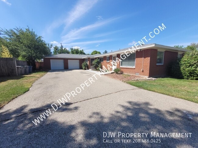 Photo - 1211 W Martin St Townhome