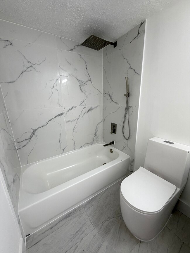 Photo - 703 Meadow Woods Ln Unit Newly Renovated 2 Bed/1 B