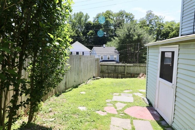 Photo - 84 E Main St