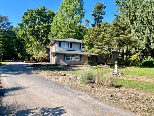 Photo - Spacious 3-Bedroom 2 Bath Home