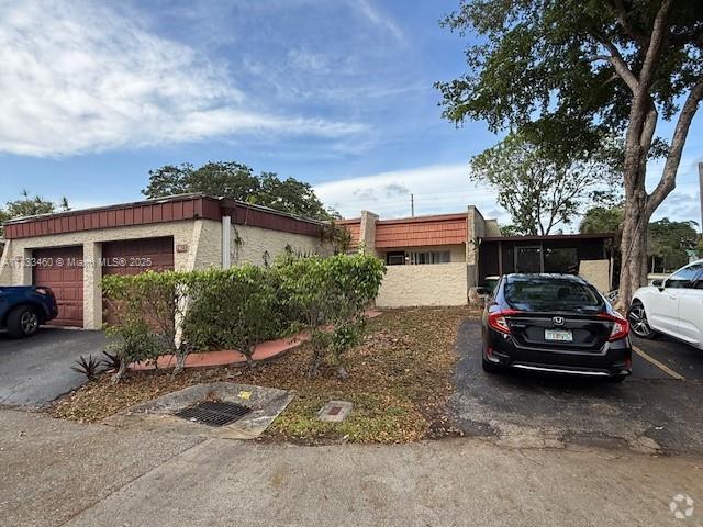 Building Photo - 9423 Oakburst Ln Unit E2 Rental