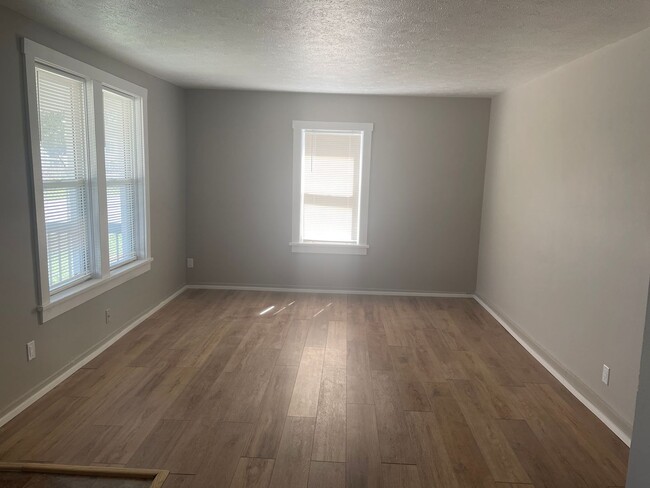 Photo - HayAve531-533 Unit 531