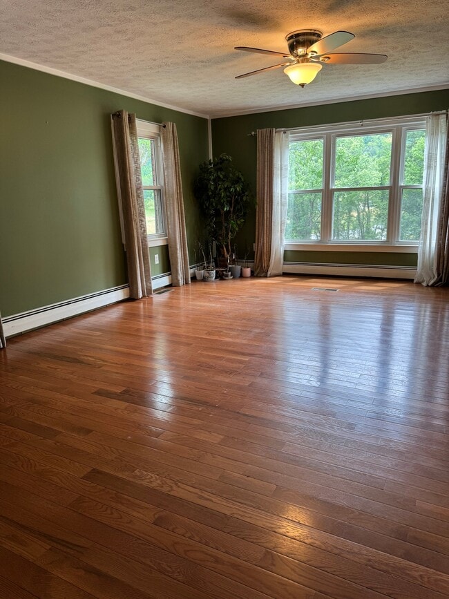 Photo - 15 Pentland Hills Dr