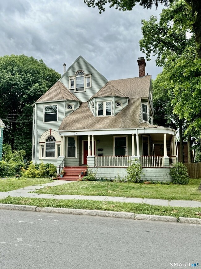Building Photo - 28 Kenyon St Unit 1