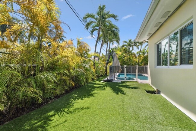 Photo - 7511 Miami View Dr