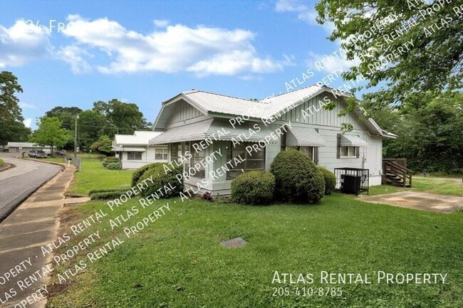 Photo - 124 Front St