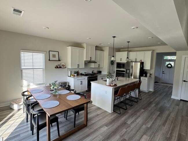 Photo - Stylish Living in Riverstone
