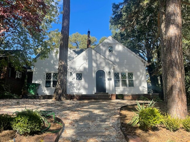 Building Photo - 1809 Chestnut Ave