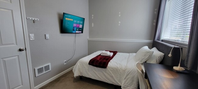 Photo - 8030 238th St SW