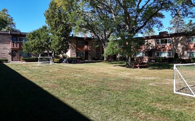 Photo - Faircrest Apartments