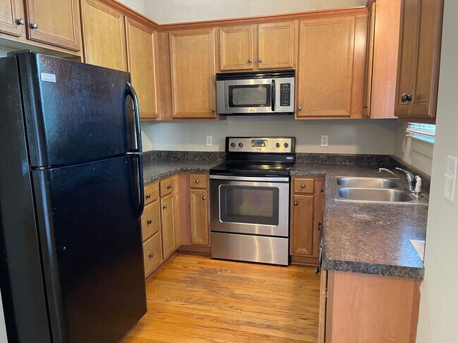 Photo - PRE-LEASING FOR AUGUST 2026!