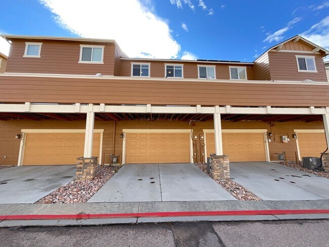 Photo - 3 Bedroom Townhome Available Near Dublin B...