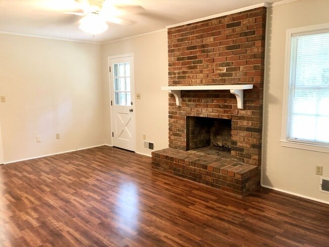 Photo - Three Bedroom Oconee County Available Summer