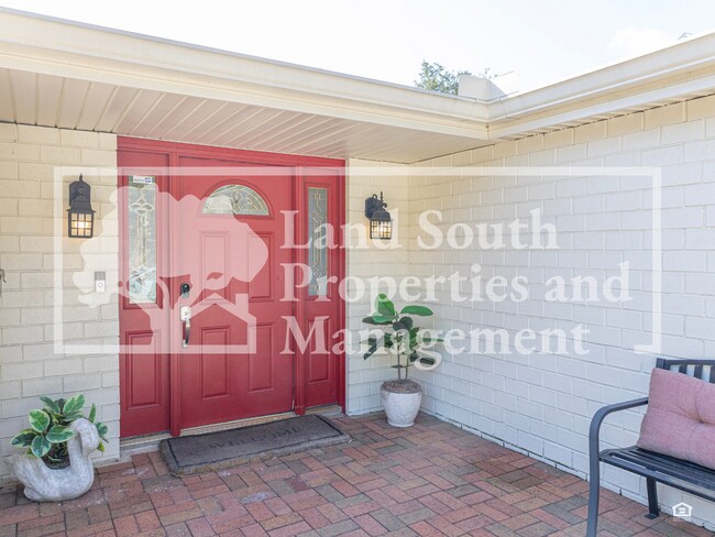 Photo - Charming Furnished Home in the Heart of Lakeland