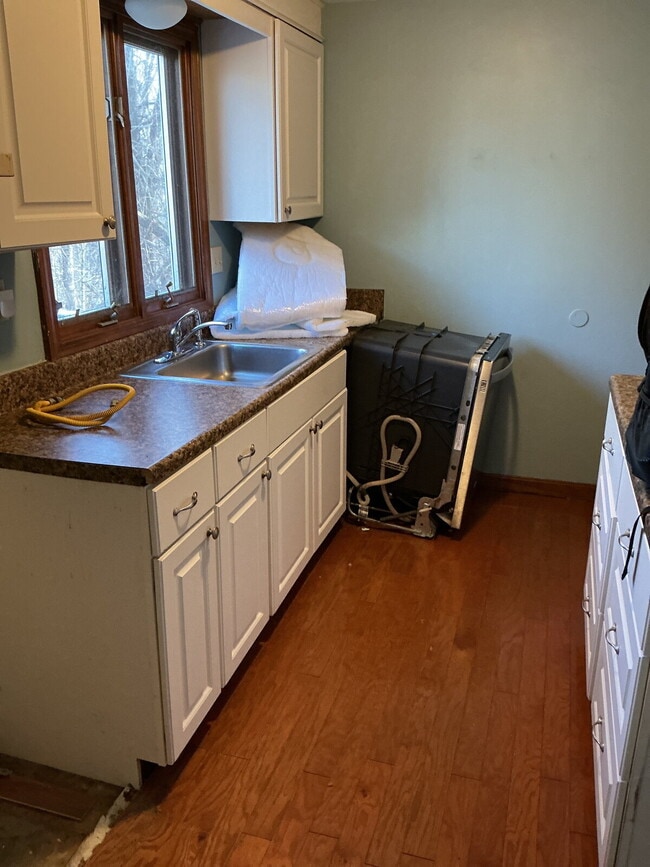 Photo - 3 bed 1/5 bath Townhome available