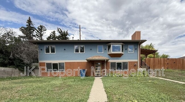Building Photo - 105 Riverview Dr W Rental