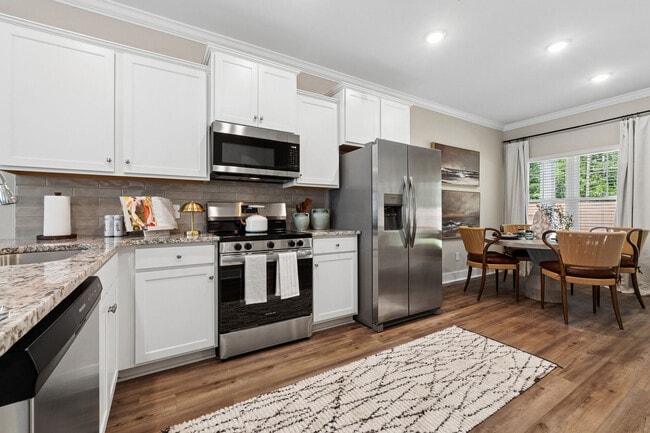 River Ford apartments — community photo