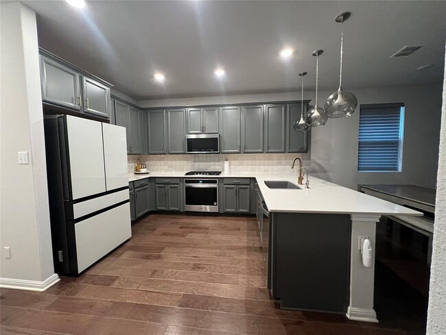 Photo - 107 Hornbill Dr