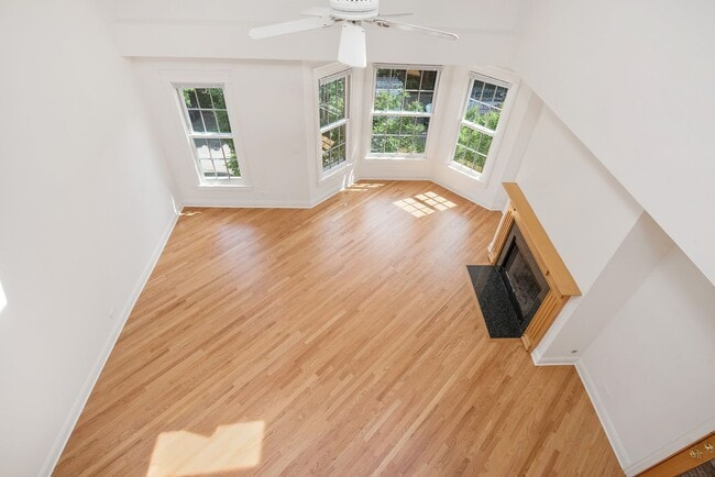 Photo - Large 3 BR/3 BA Duplex in the heart of Lincoln Park Unidad 1118-3