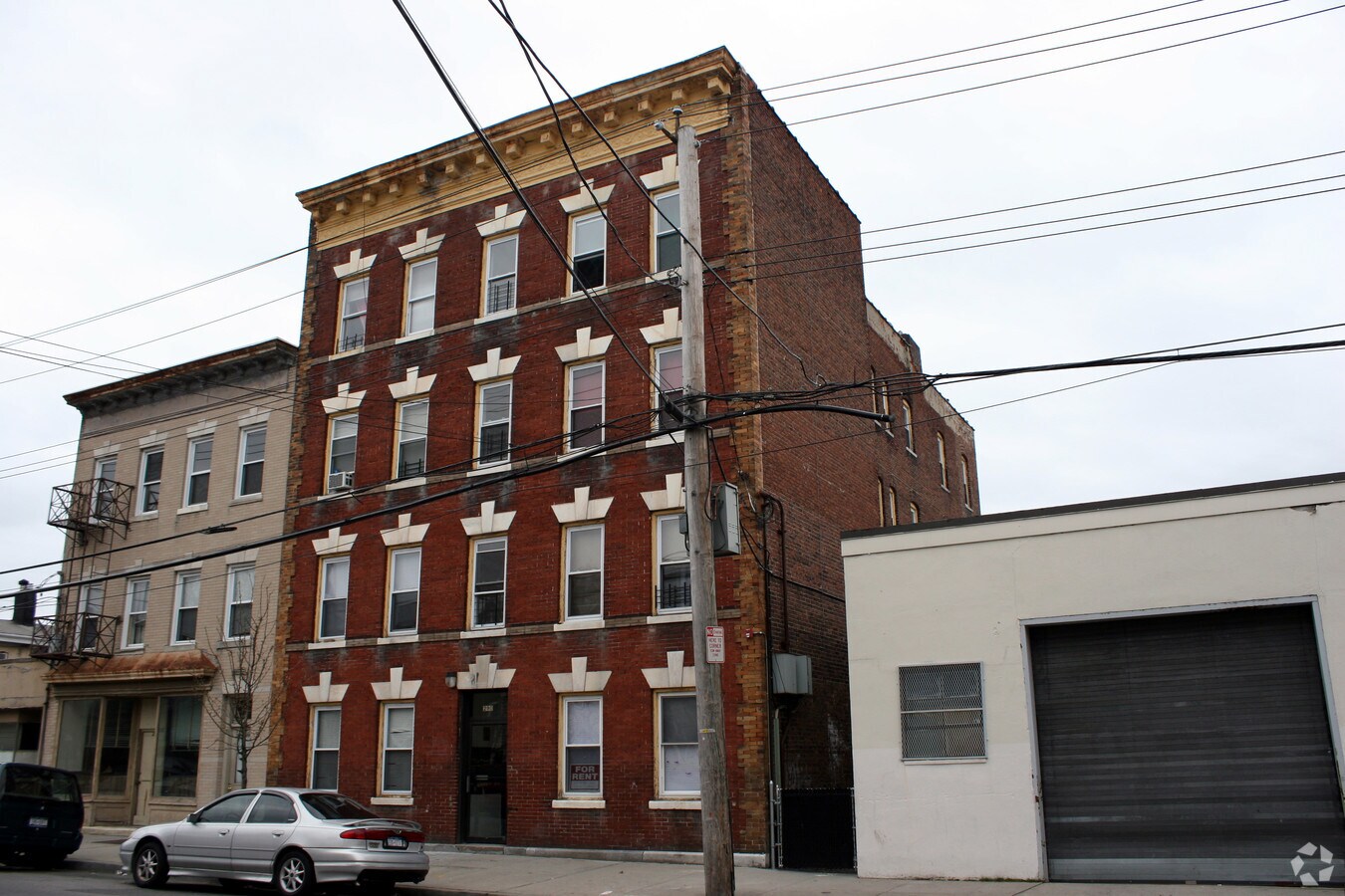 290 Union Ave - 290 Union Ave Apartments