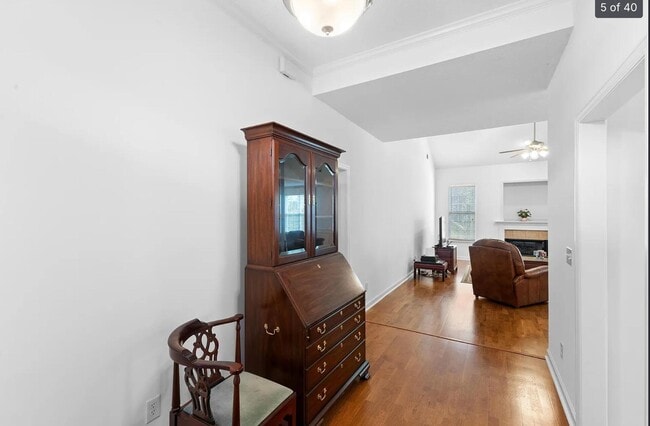 Photo - 394 Bainbridge Dr