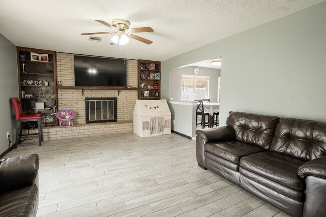 Photo - 2308 SW 76th St