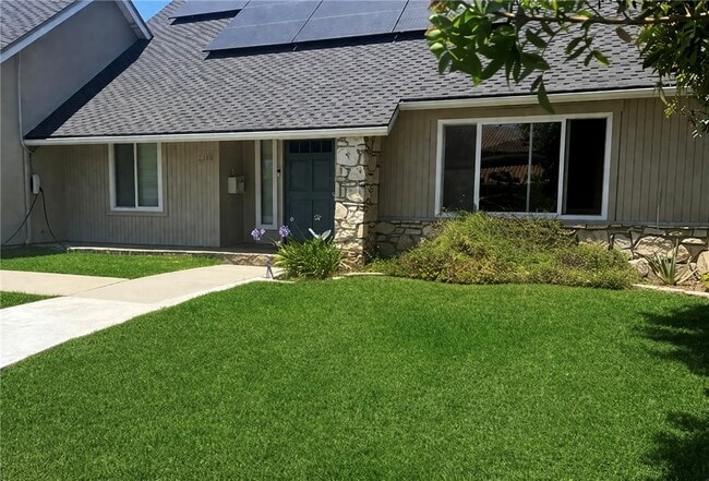 Building Photo - 1331 Sao Paulo Ave