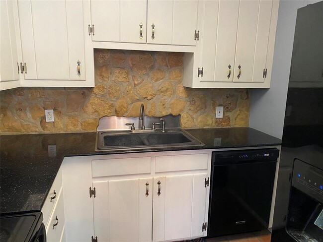 Photo - 47 Presidio Rd