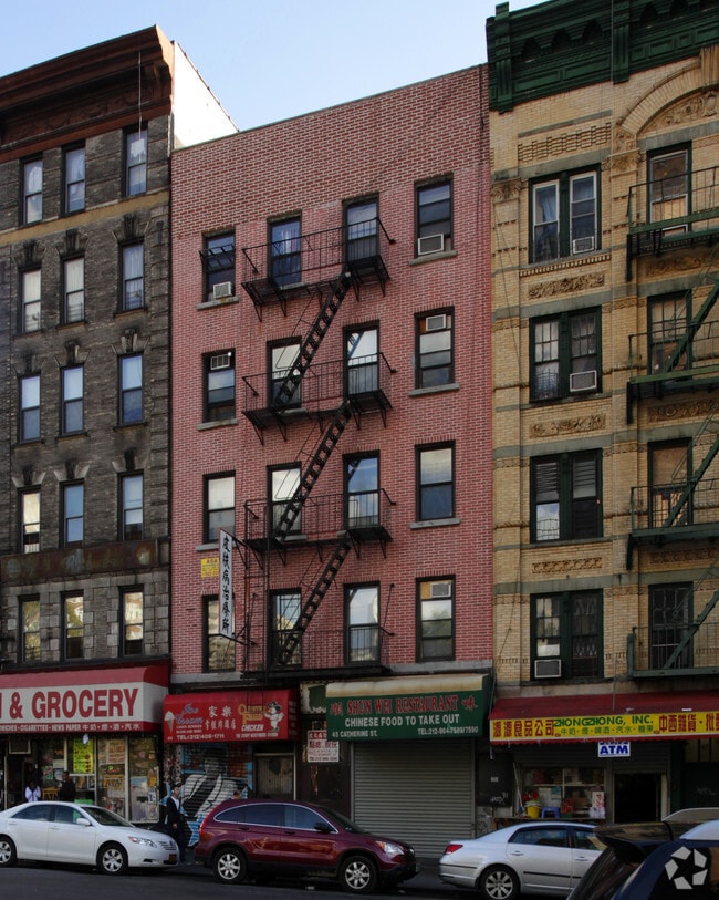 Photo - 45 Catherine St