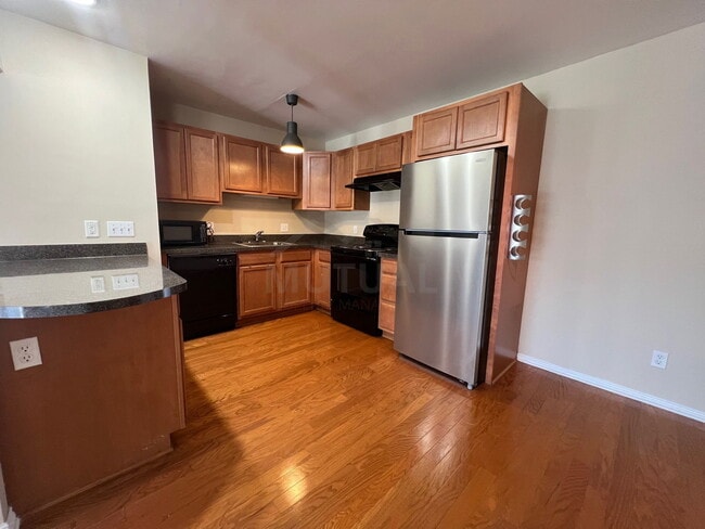 Photo - 2440 Parmenter Blvd Unit 202