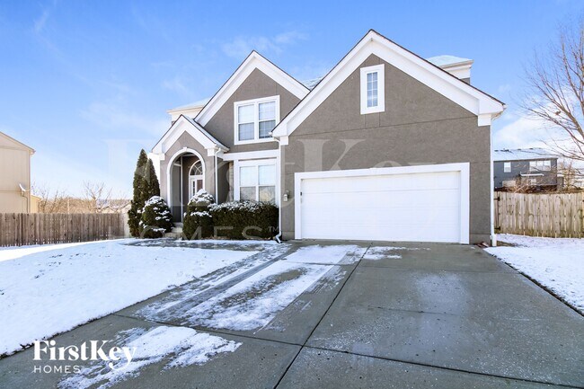 Photo - 909 NE 93rd Ct