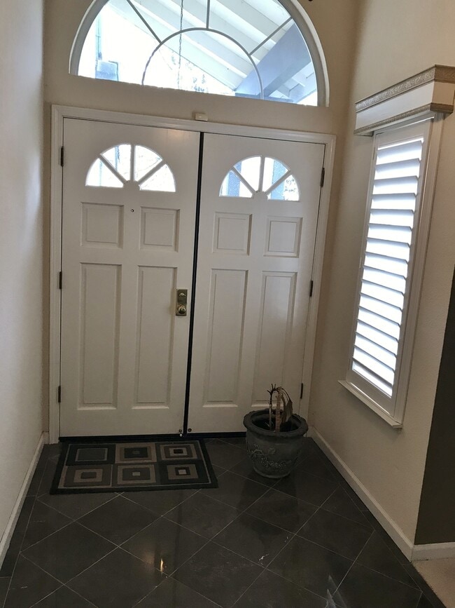 Photo - CORNER LOT MODERN 4 BEDROOM HOME DIXON *STAR RENTALS