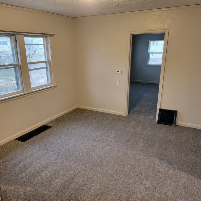 Photo - 1211 Lewis Ave